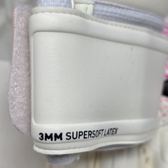 Puma Goalkeeper Football Soccer Gloves Unisex Size 9 041926 01 White New - Picture 4 of 7